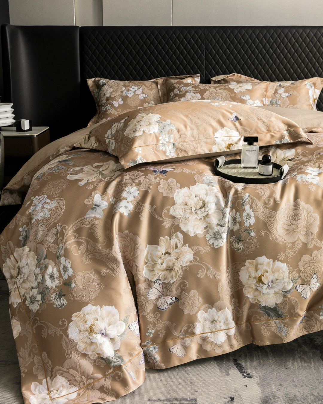 Autumn and winter ❤️𝙉𝙀𝙒 European style; Golden Sun big company fabric, jacquard transfer printing brushed (European style