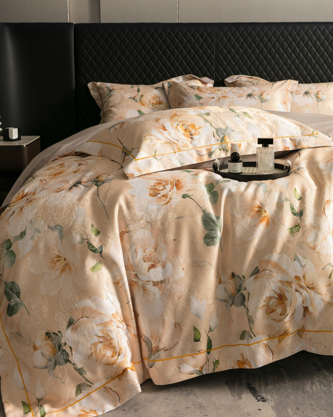 Autumn and winter ❤️𝙉𝙀𝙒 European style; Golden Sun big company fabric, jacquard transfer printing brushed (European style